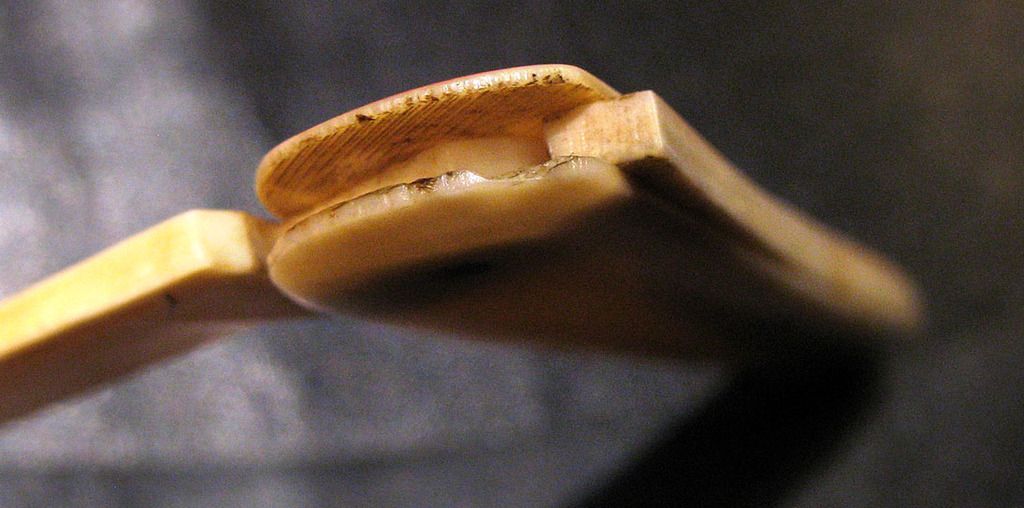 Ivory%20knife%2003%20sm_zpsnbzvlzvj.jpg