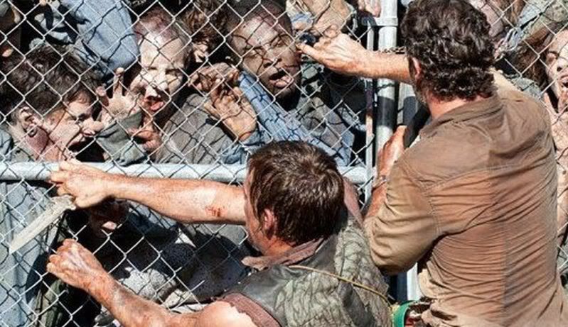 WalkingDaryl.jpg