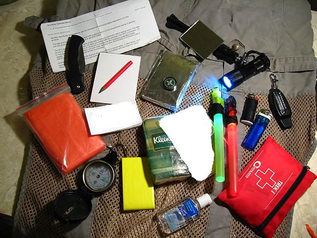 photo-vest-contents-1.jpg