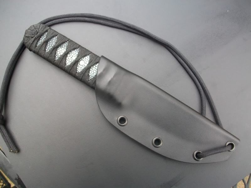 greytantosheath.jpg