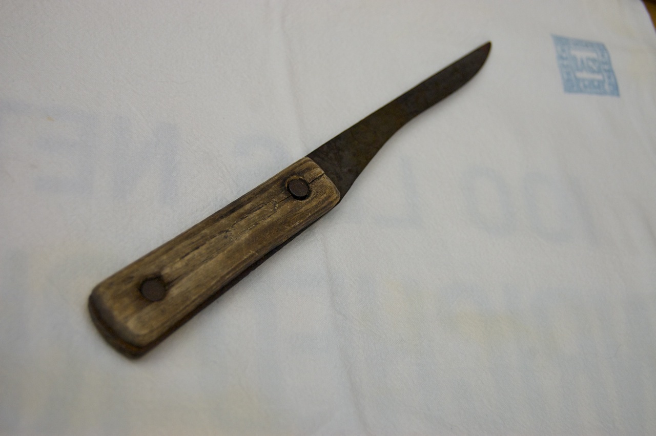 Mothers-knife.jpg