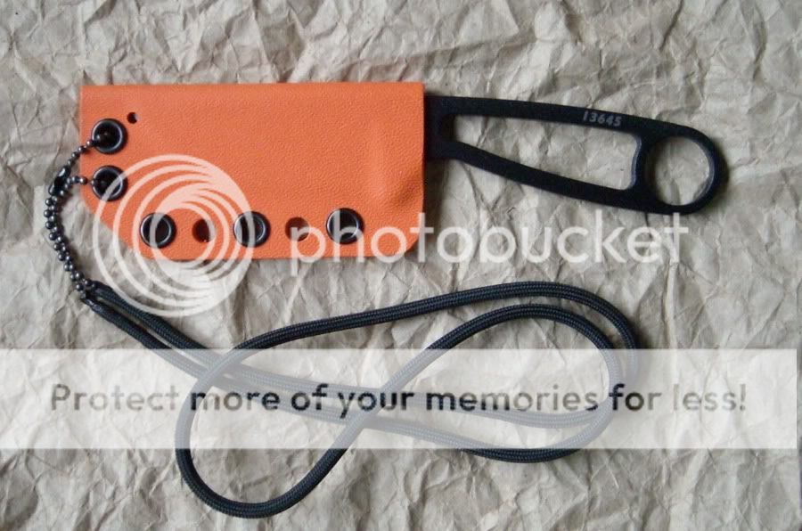 sheath-1p-izula-orange-neck.jpg
