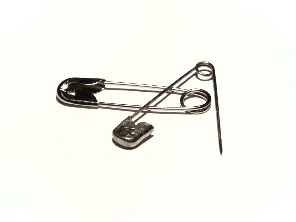 Safety_pins.jpg