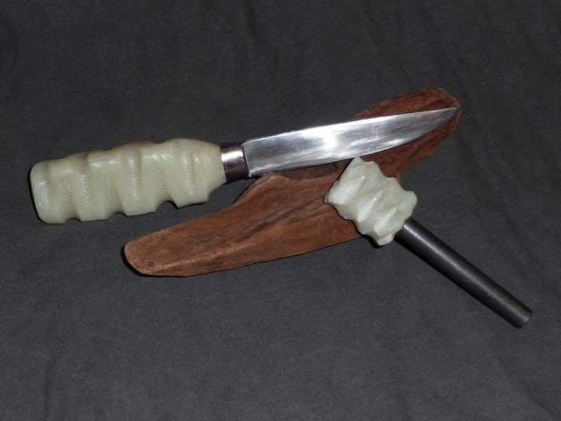 ghostgreeng-10knifeandsteel.jpg