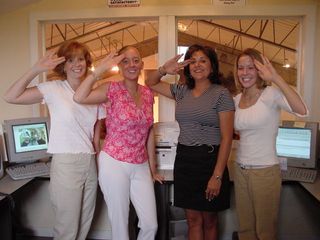OfficeGirlsOink.bmp
