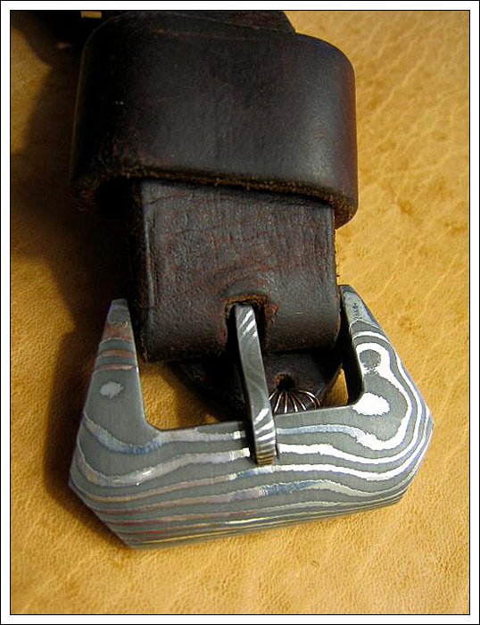 paneraidamascusbuckle17.jpg
