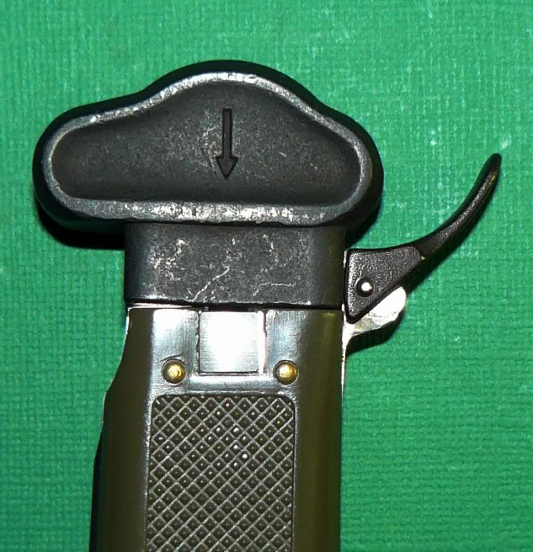 11-25-2011GravityKnifemodern007-1.jpg