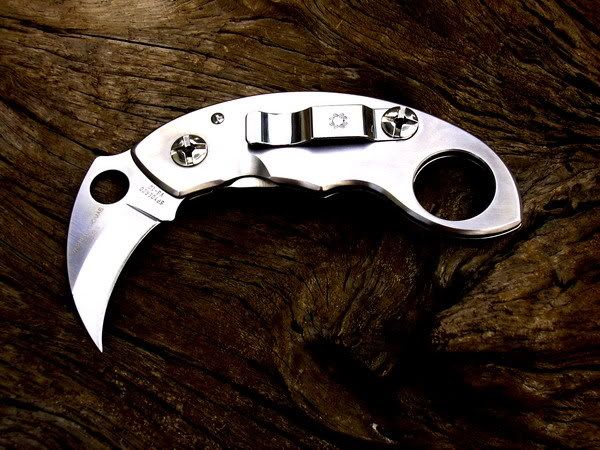 SpydercoKarambit003.jpg