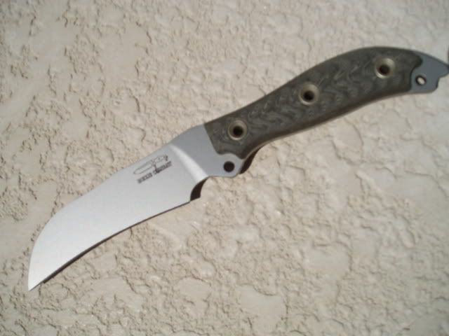 bussesale0408074.jpg