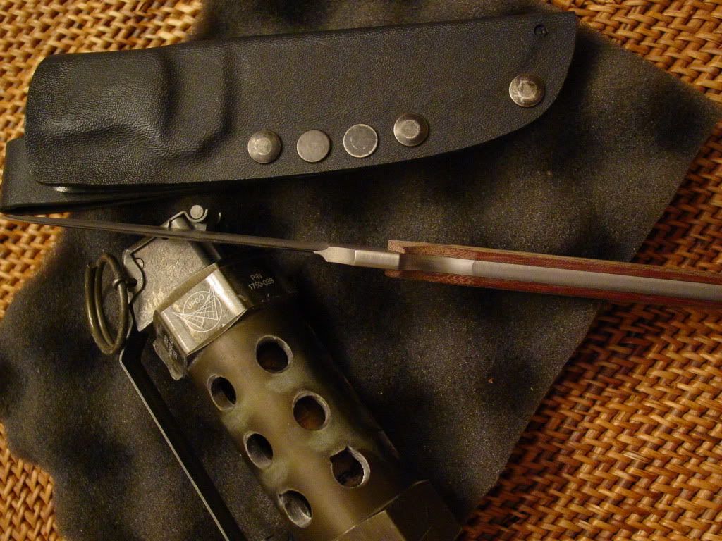 dylanshighendknifes005.jpg