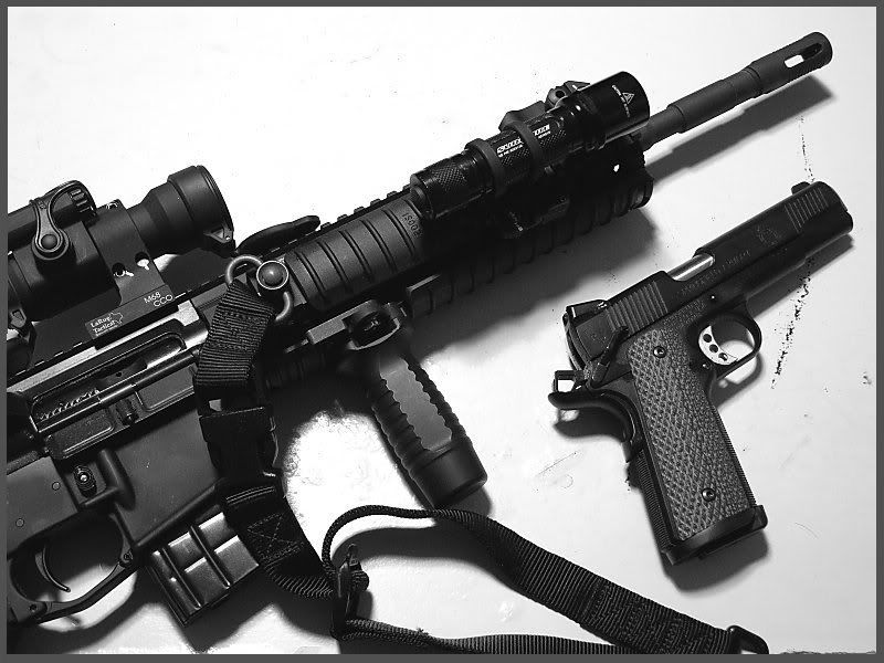 bw_guns_01.jpg