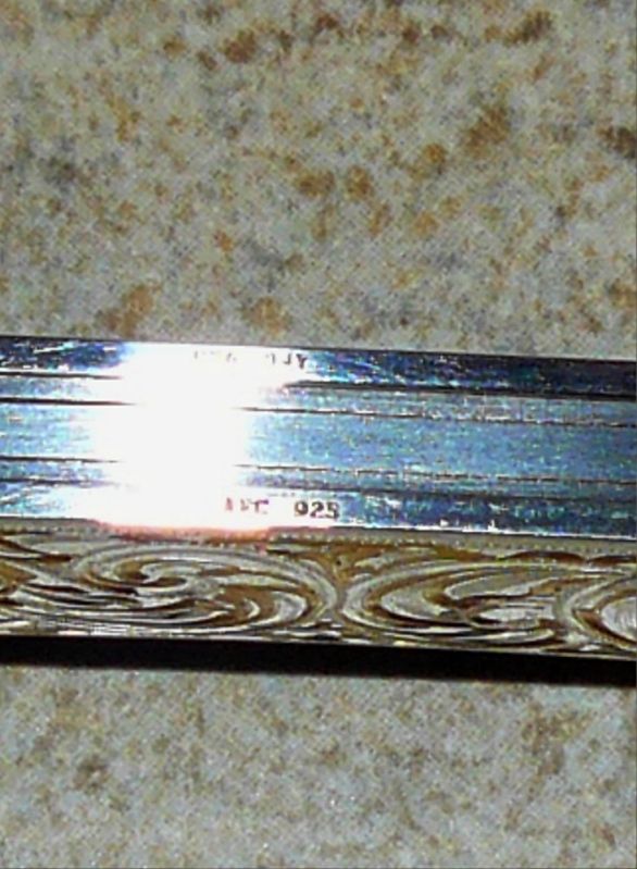 09-07-2012BuckGentBuildOutsilvergold525009.jpg