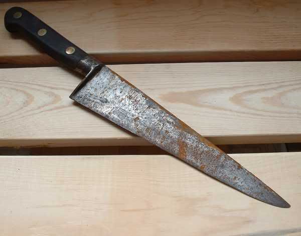 RustyOldKitchenKnife20060409_sm.jpg