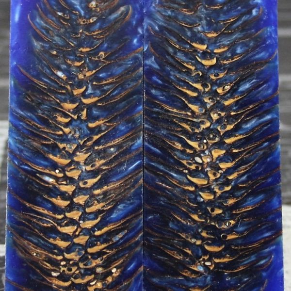 Royal-Blue-Pine-Cone-600x600.jpg
