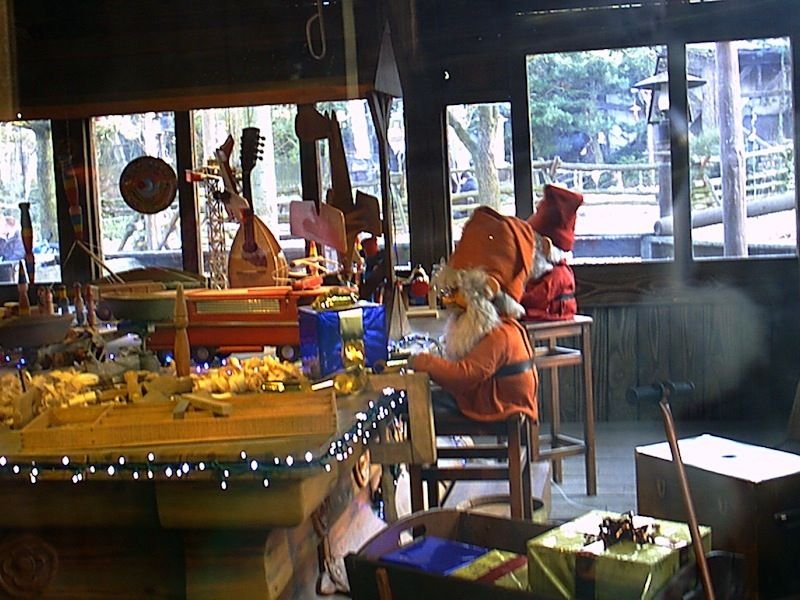 elf1a.jpg~original
