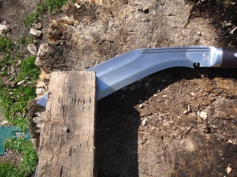NewKhukri2-3.jpg