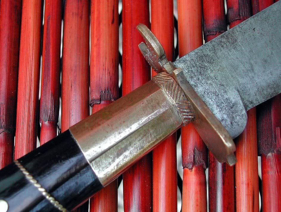 PI-dagger-hilt.jpg
