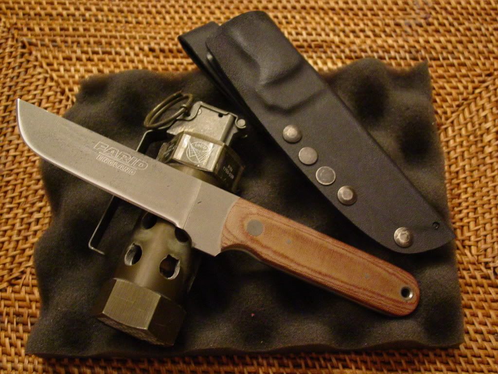 dylanshighendknifes002.jpg