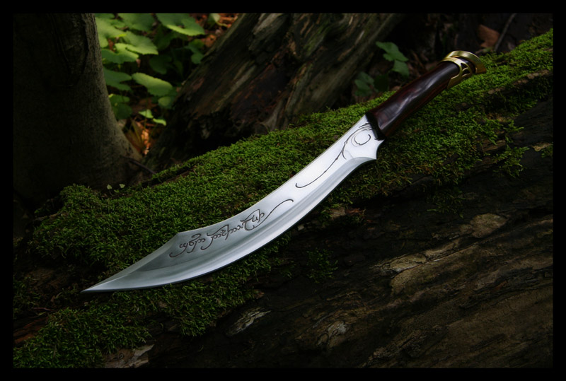 Aragorn__s_Elven_Knife_by_darthpayback.jpg