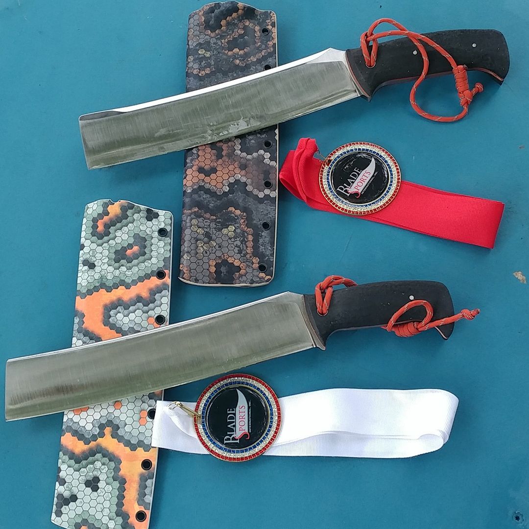 KeystKnives.jpg
