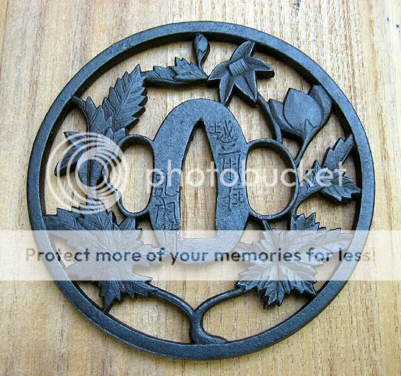 Tsuba02sm.jpg