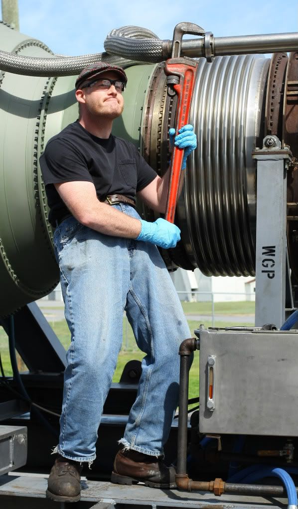 RMK40392EricPipeWrenchJun2009-2.jpg
