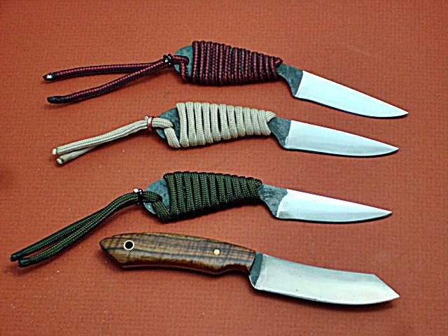 KNIFES162.jpg