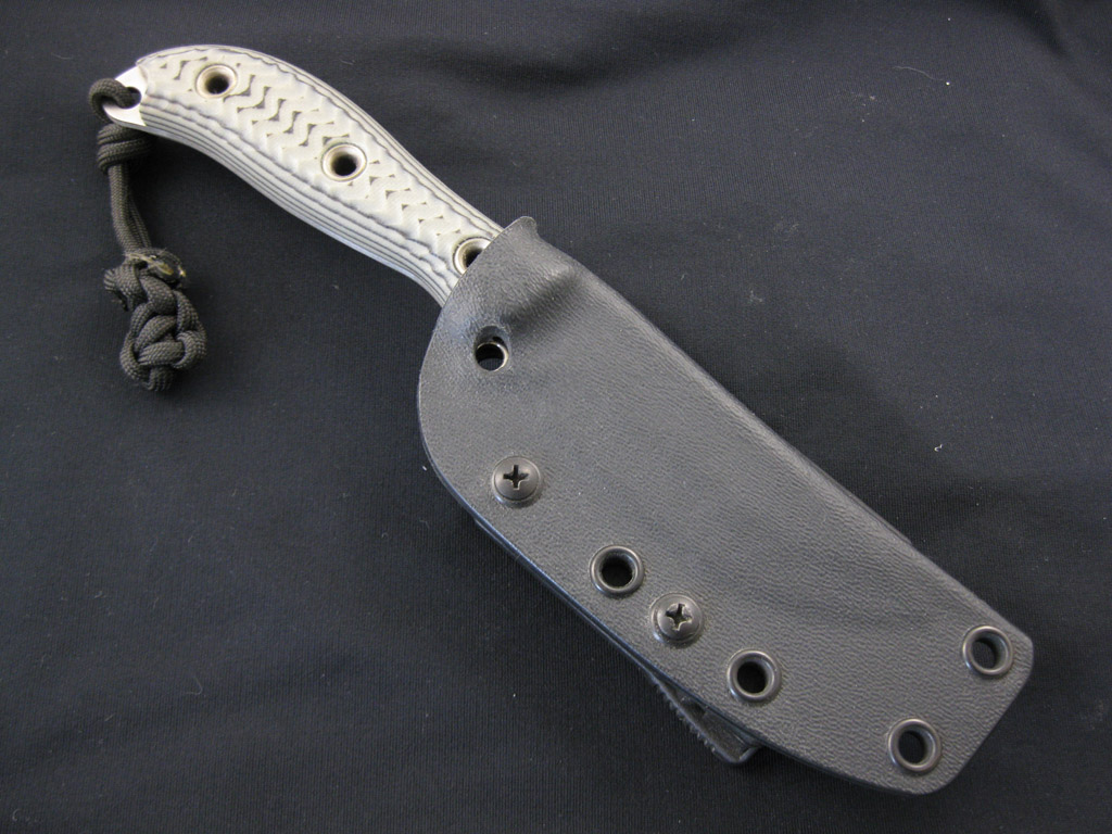 Busse_MAXDuty_BlkTan_BBSheath_001.jpg