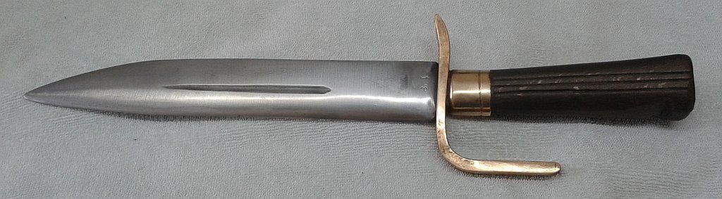 Combat%20Knife%202.jpg