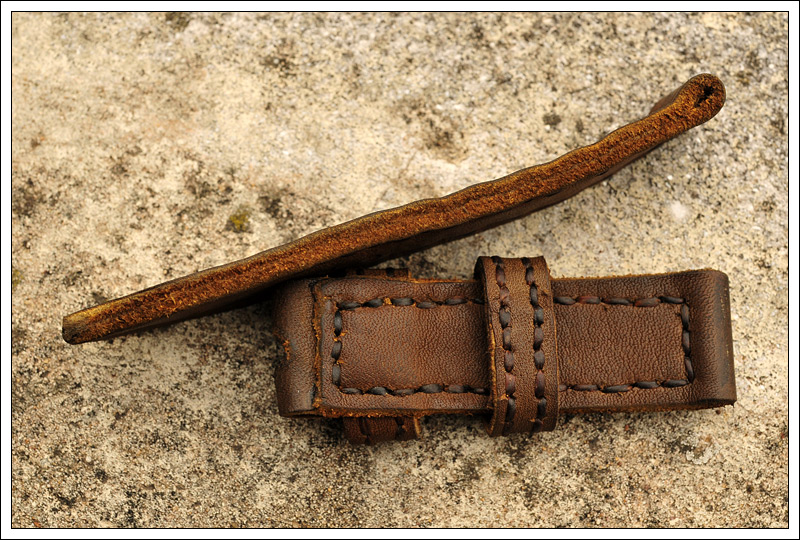 08232010leatherstrap3.jpg