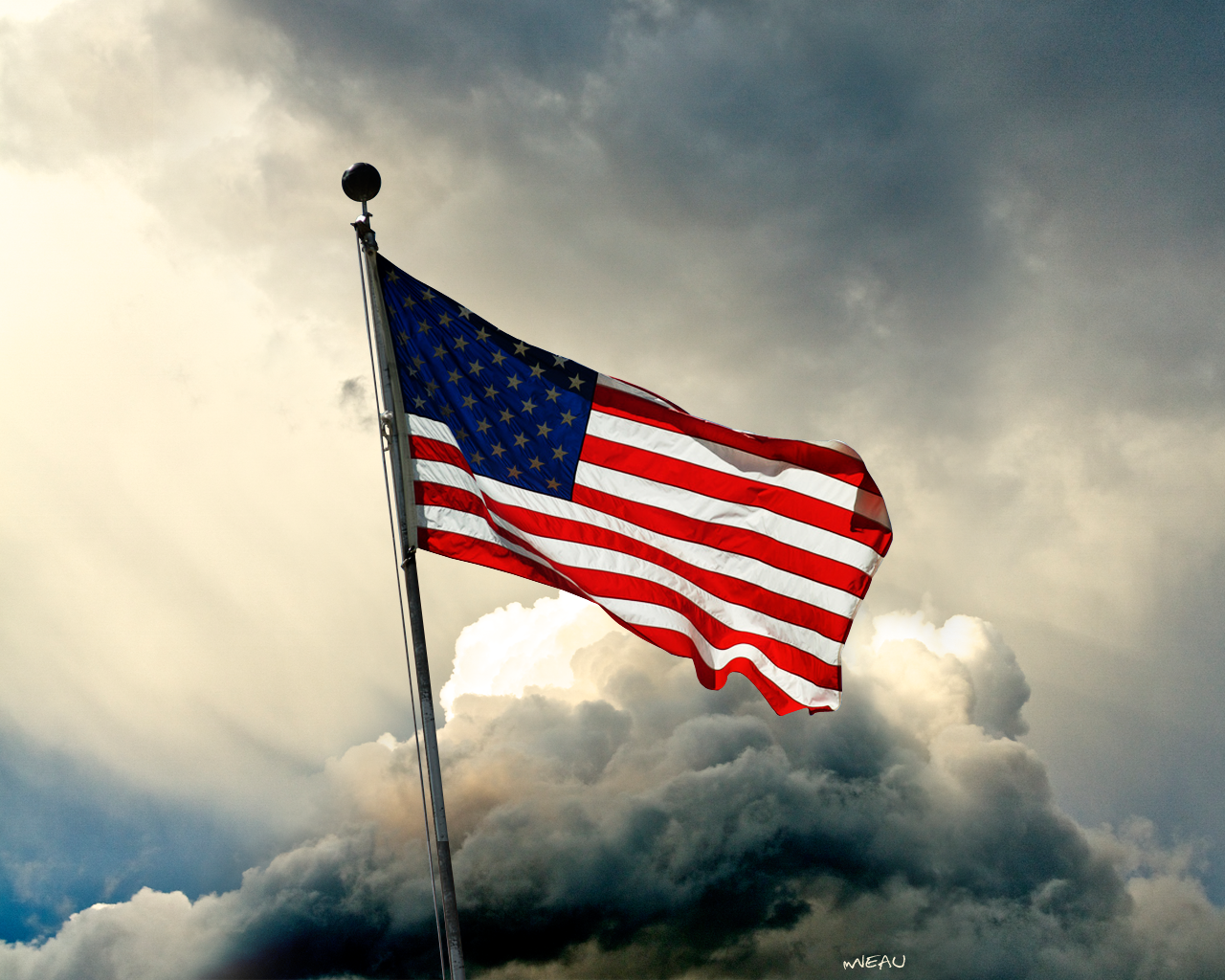 mmUSFlagClouds.png