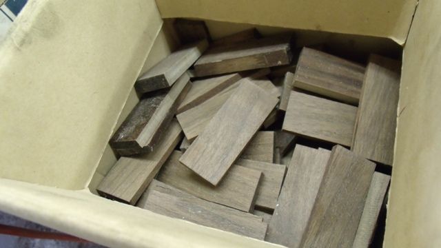 DiamondDadsWalnut_zpsdf25b209.jpg