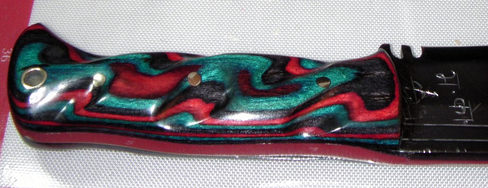 MicroBowieRehandledCloseup-vi.jpg