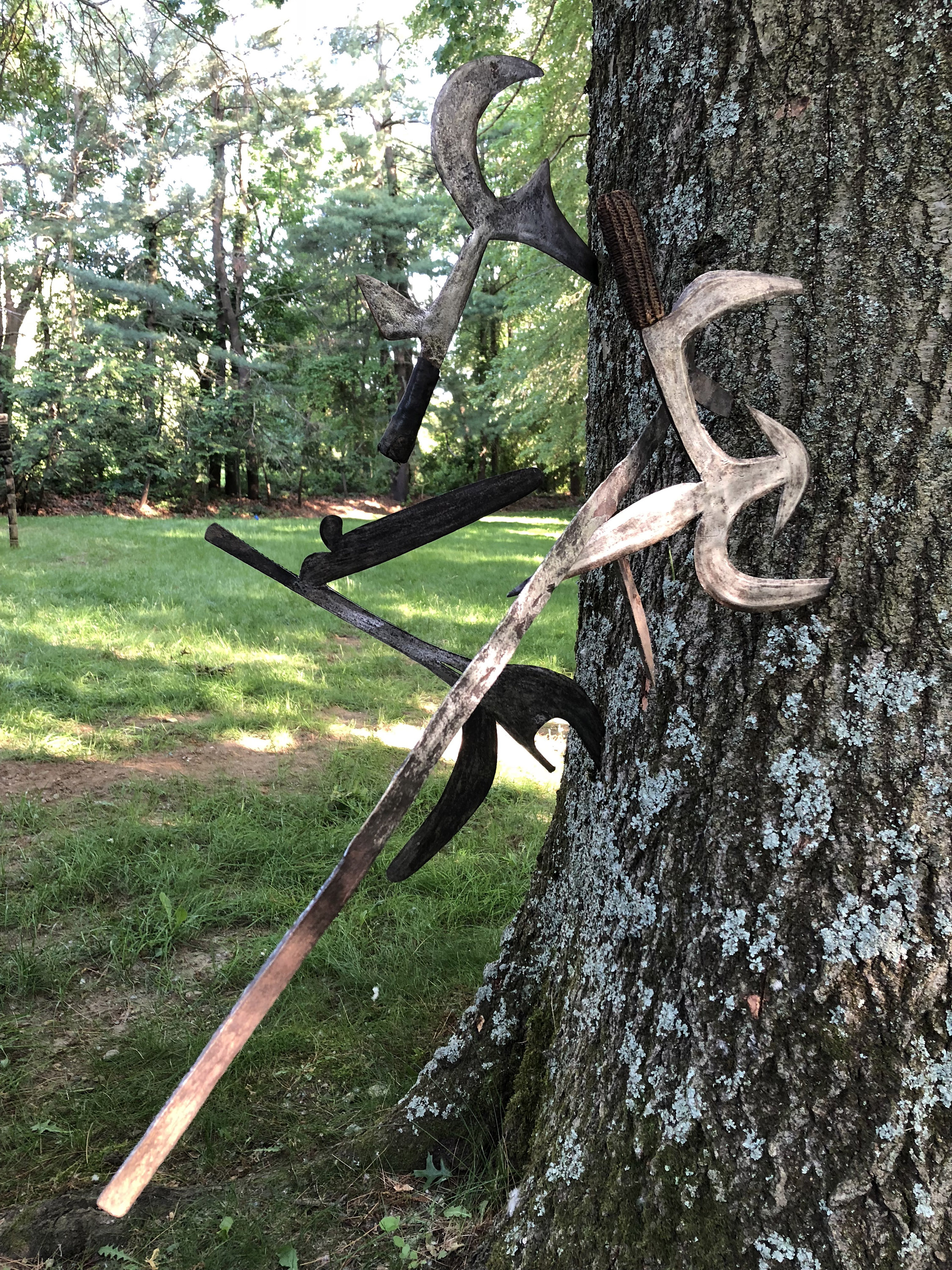 Ethan-Rider-Throwing-Throwing-Knives-nzakara-Mabo-Ngombe-knive-Congo.jpg