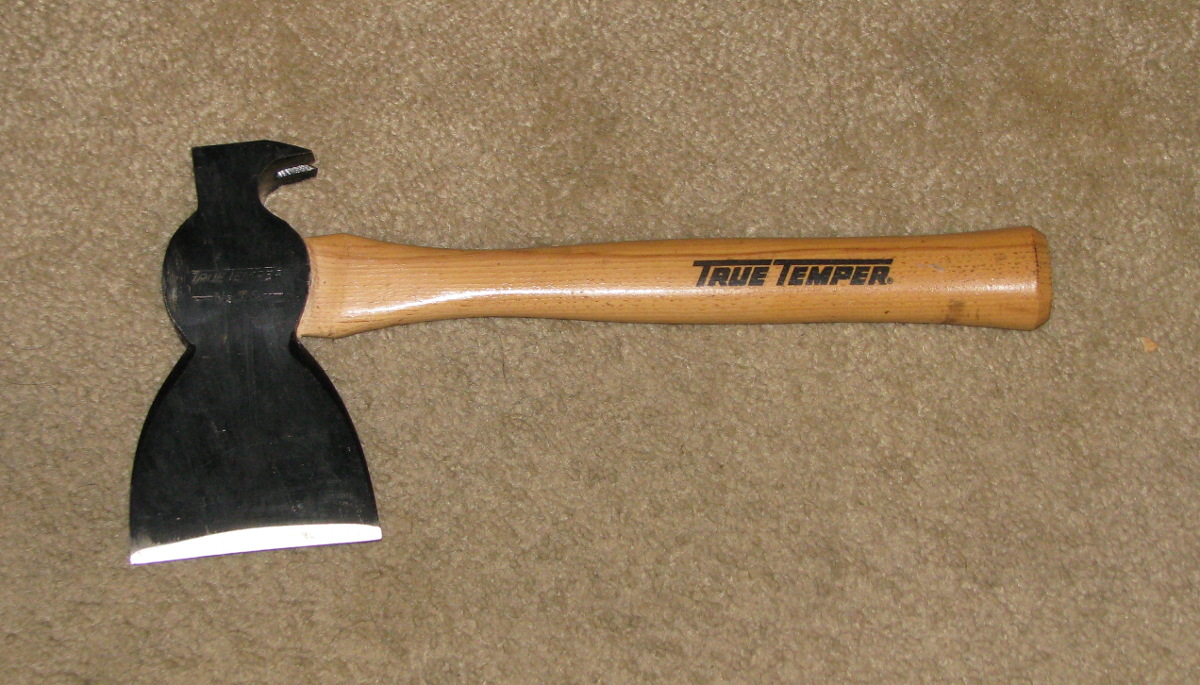 BW-TT%20Claw%20Hatchet%201.jpg