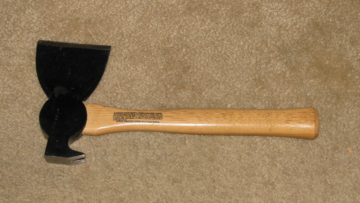 BW-TT%20Claw%20Hatchet%202.jpg