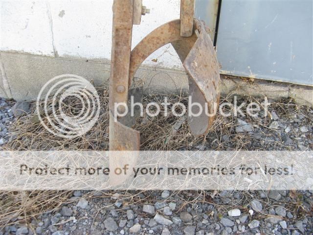 Post%20hole%20auger%20003%20Small_zpst2u7ucub.jpg