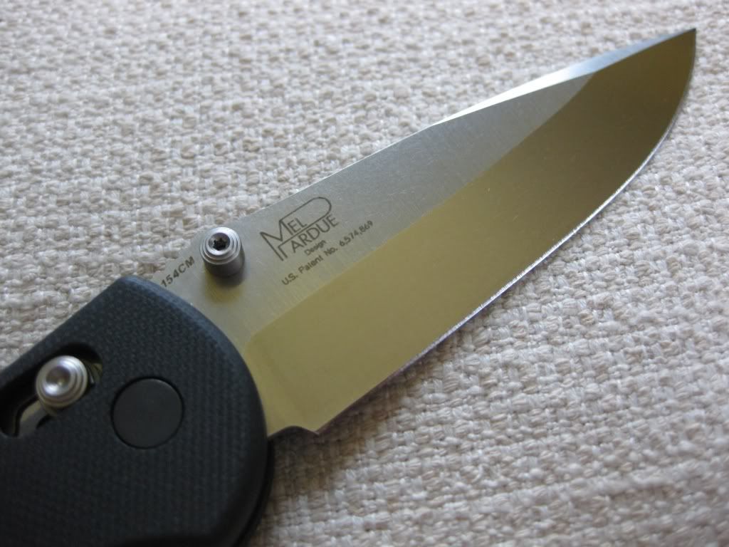 BM551WilkinsGriptilianBladeBack.jpg