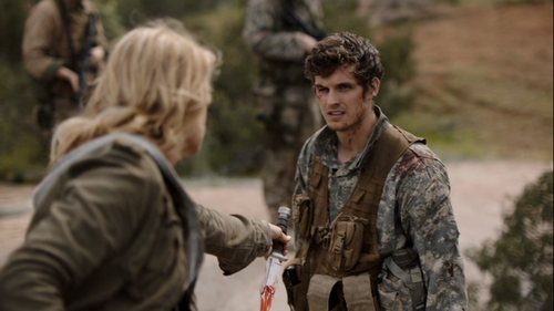 Troy-in-Burning-in-Water-Drowning-in-Flame-3x05-troy-otto-41179212-500-281.png