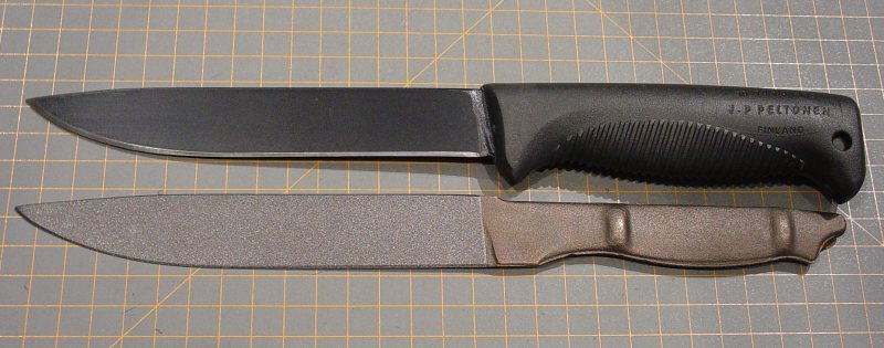 knife_peltonen_sissipuukko_blade.jpg