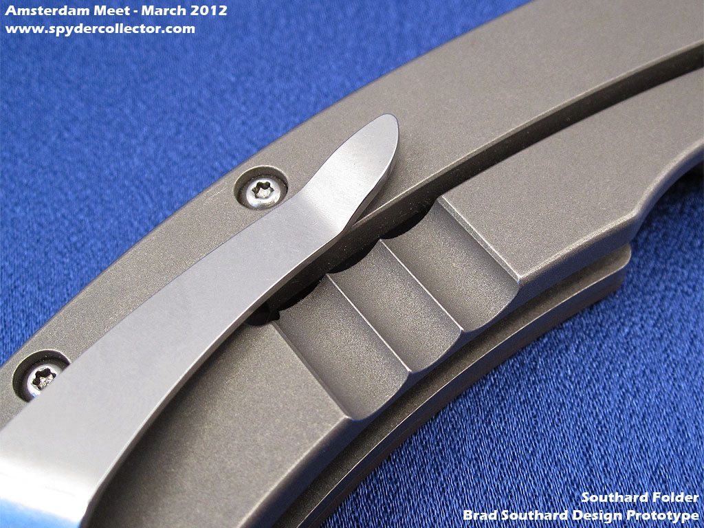 spyderco_amsterdammeet2012_prototype_southardfolder_milling.jpg